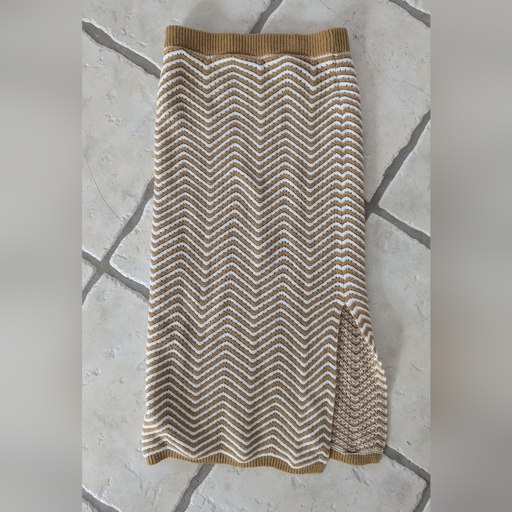 Willow & Wind Knit Stretch Bodycon Skirt - Picture 2 of 5